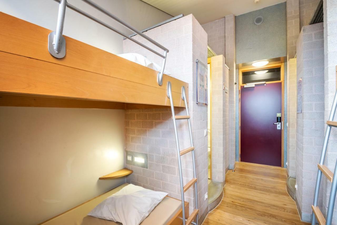 Auberge De Jeunesse De Монс Екстериор снимка